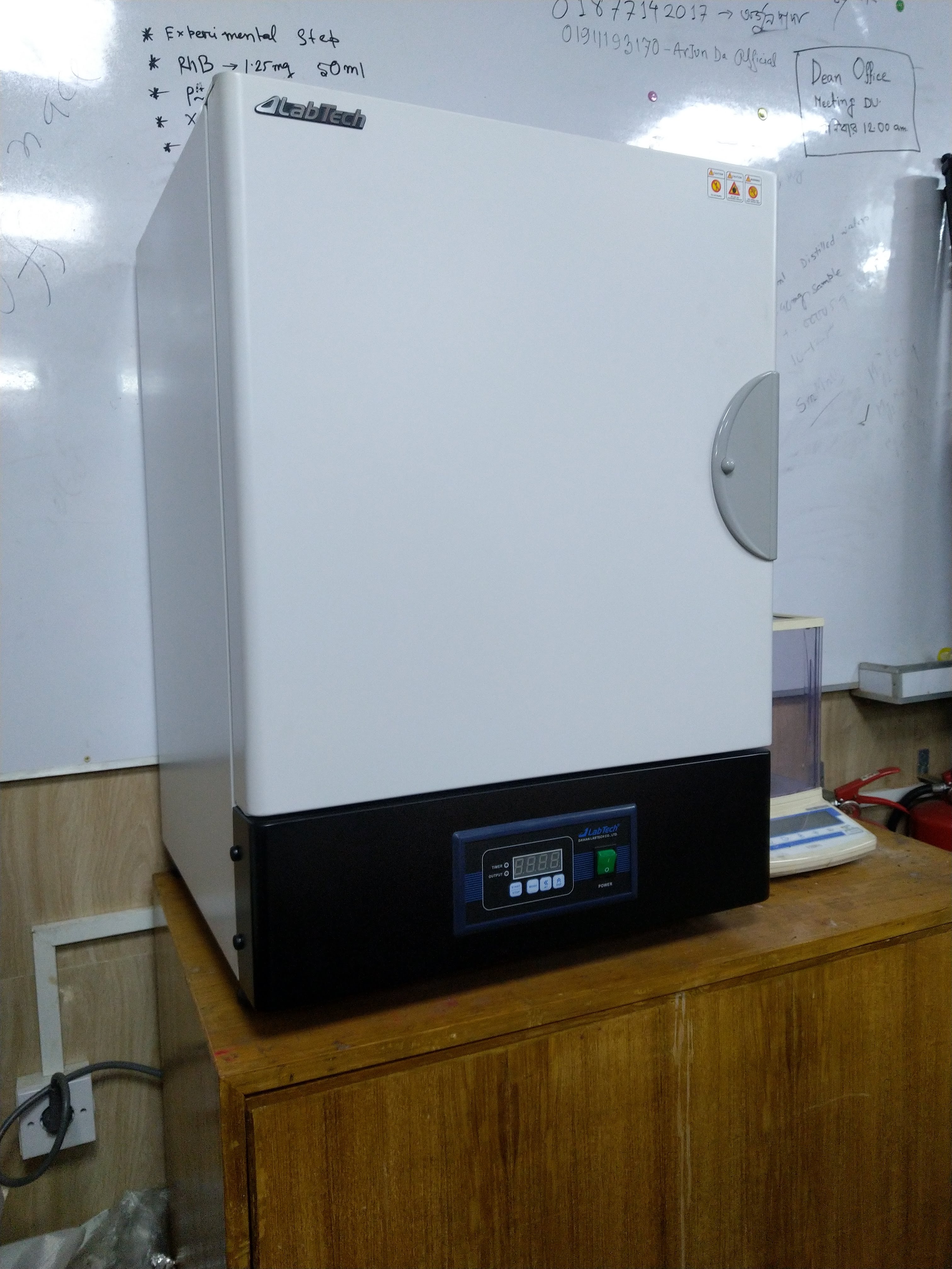 Laboratory equipment